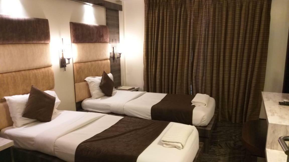 Hotel Sapna Marine Mumbai Exterior photo